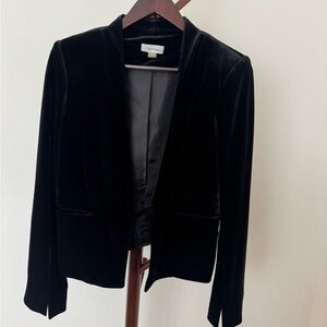 Calvin Klein Women's Elegant Black Blazer